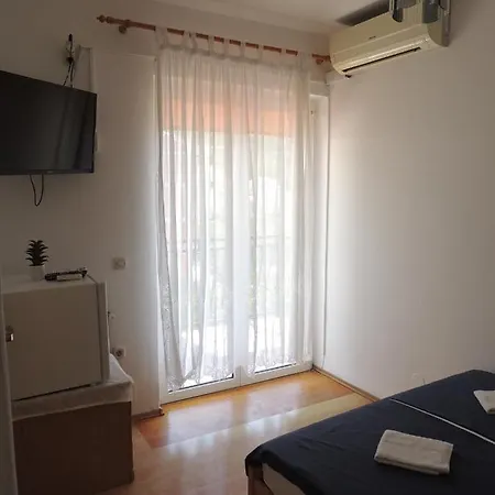 Sutic Konukevi Promajna