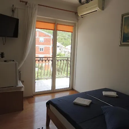 Guest house Sutic Promajna