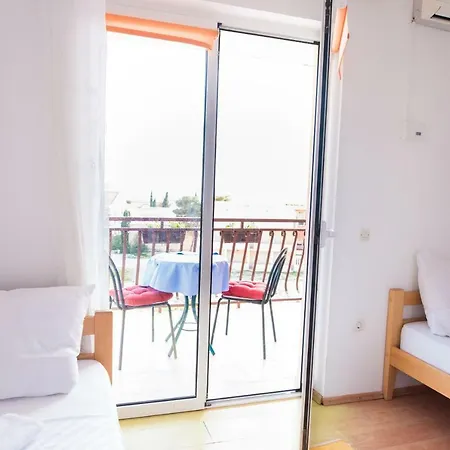 Guest house Sutic Promajna