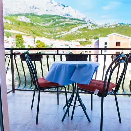 Sutic Guest house 3*